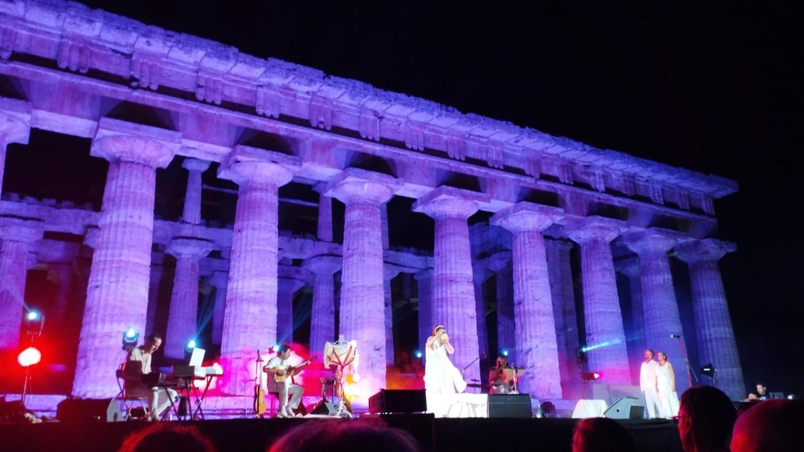 Chiaro Di Luna - Appartamento Luna Crescente Paestum Buitenkant foto